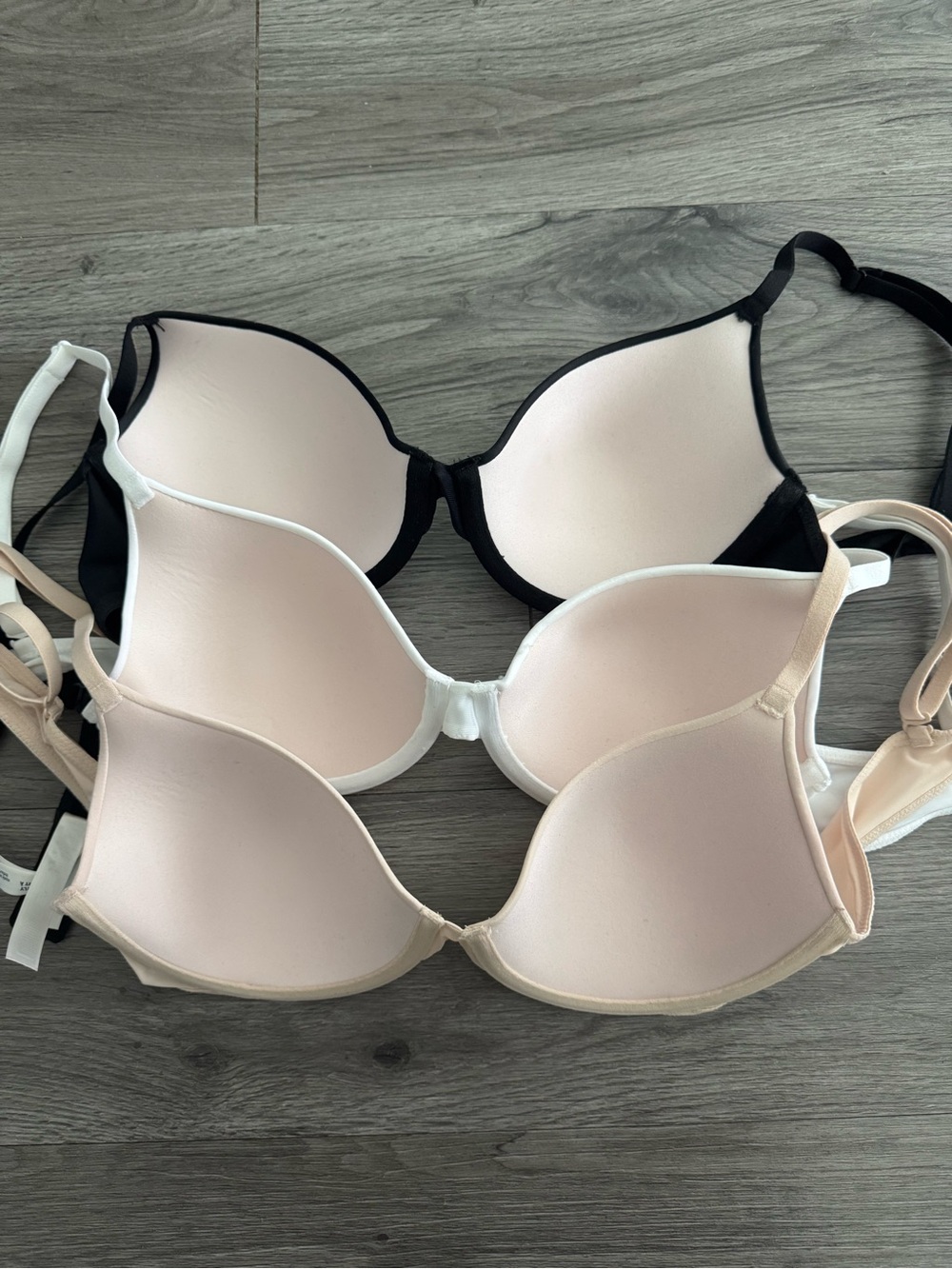 PINK
WEAR EVERYWHERE LIGHTLY LINED FULL COVERAGE T-SHIRT BRA lot of 3 - Picture 2 of 5